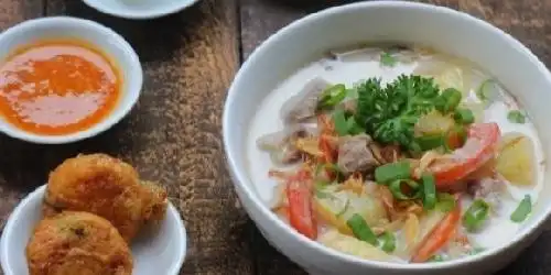 Soto Betawi Babeh Pejuang