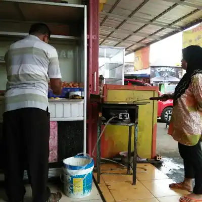 Martabak Telur/Sayur Kuah Kari Simpang Wayhitam