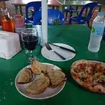 Giovanni's Pizza Food Photo 5