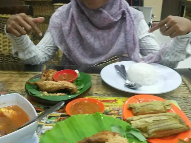 Gambar Makanan RM Ayam Penyet Pak Tjomot 11