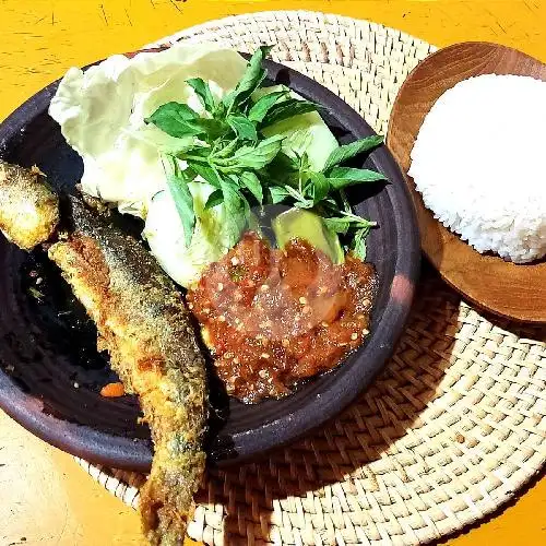 Gambar Makanan Penyetan Warung Bedjo, Wonokromo 19