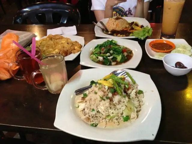 Ilham Seafood Food Photo 5