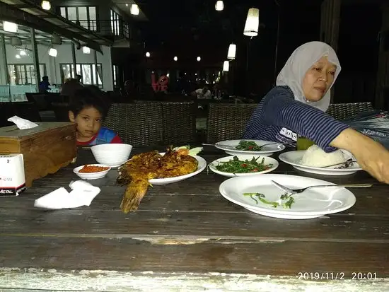 Gambar Makanan Restoran Biru Laut 20