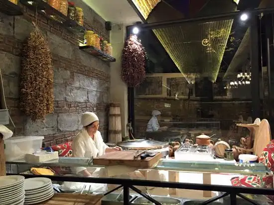 Sultan Mehmet Cafe & Restaurant'nin yemek ve ambiyans fotoğrafları 29