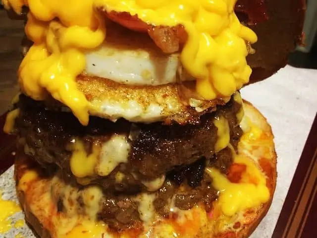 Cheddar Burst Burgers Food Photo 6