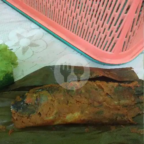 Gambar Makanan Pepes Ikan Mas Duri Lunak Abah E'no, Tapos 7