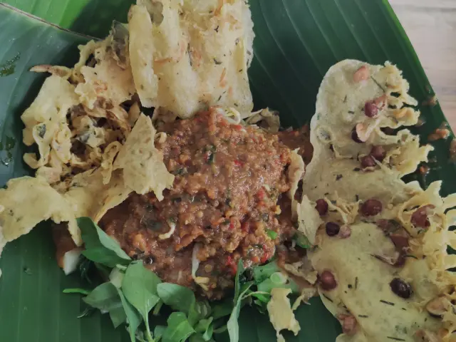 Gambar Makanan Pecel Pincuk Ibu Ida 3