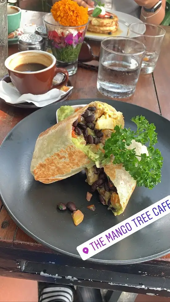 Gambar Makanan The Mango Tree Cafe 14