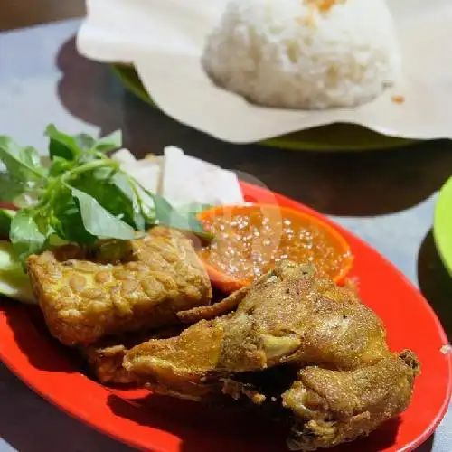 Gambar Makanan Bantaran Kuliner, Makasar 5