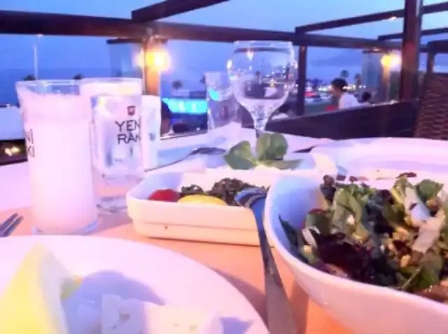 Lara Balık Restaurant - Konyaaltı'nin yemek ve ambiyans fotoğrafları 3