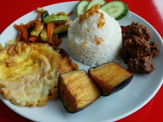 Warung Nusantara Indonesian Restaurant'nin yemek ve ambiyans fotoğrafları 15