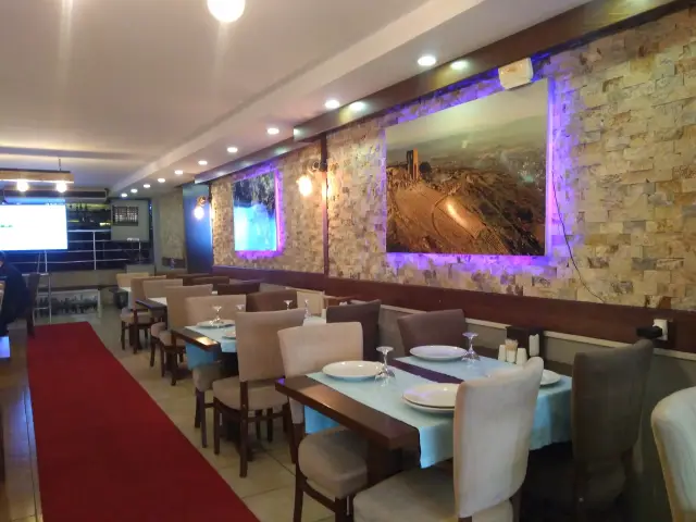 Taksim Big Boss Fish & Kebap Cafe Rest'nin yemek ve ambiyans fotoğrafları 1