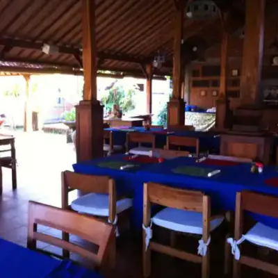 Warung Taman - Hotel Puri Kelapa