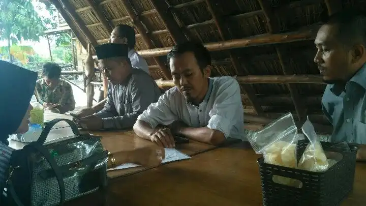 Saung Dolet