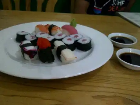 Gambar Makanan Pokke Special Sushi & Sashimi 3