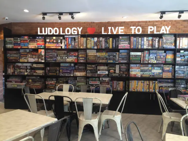Ludo Boardgame Bar & Cafe Food Photo 3