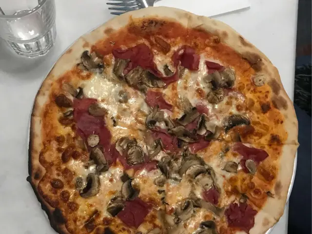 Pizzeria Il Pellicano'nin yemek ve ambiyans fotoğrafları 45