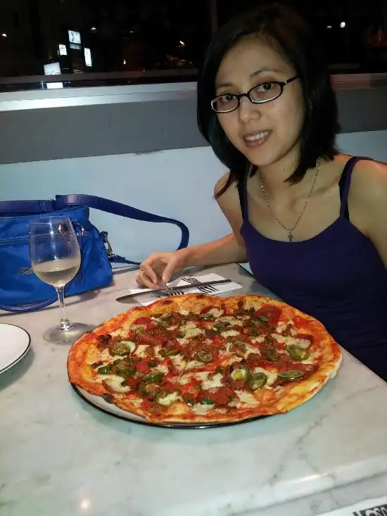Gambar Makanan Pizza Marzano Kemang 14
