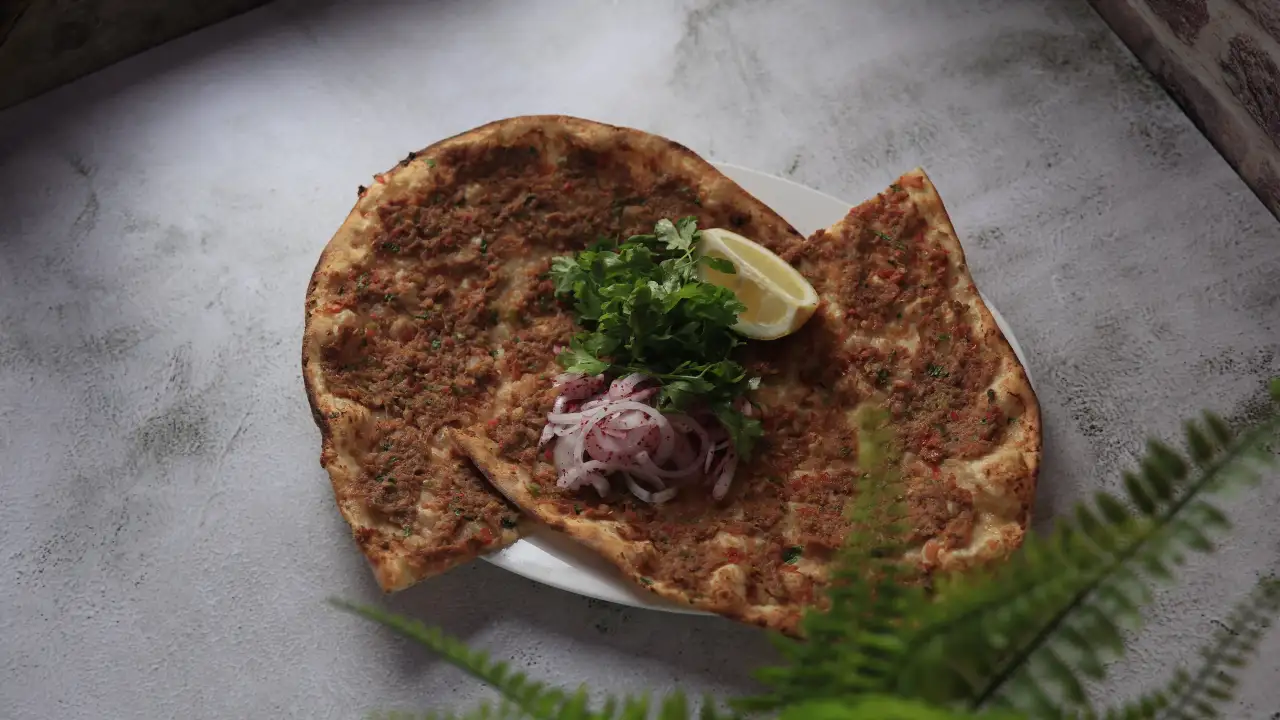 Lezzet Pide & Lahmacun