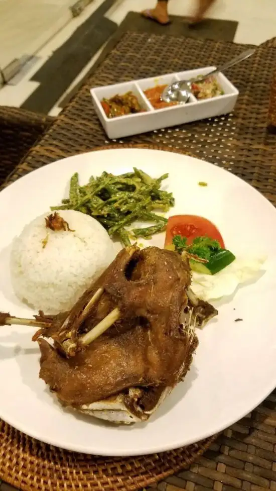 Gambar Makanan Bebek Tepi Sawah 12