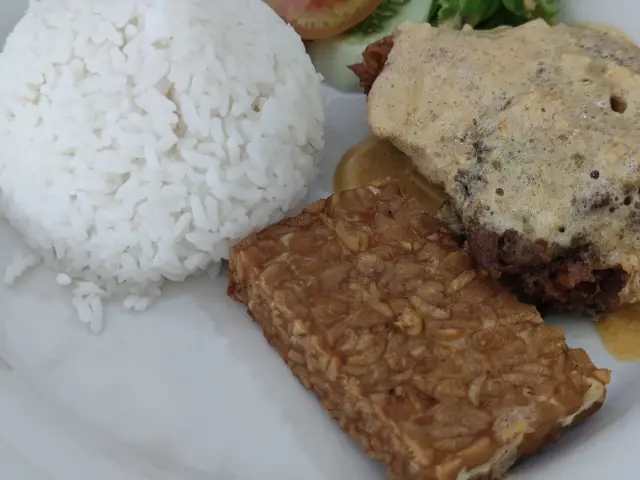 Gambar Makanan AyamTulangLunakHayamWuruk 1