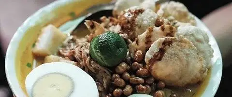 Gambar Makanan Lontong Kari Kebon Karet 2