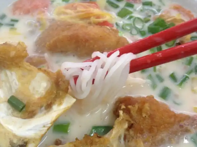 Kaki Bola XO Fish Head Noodles