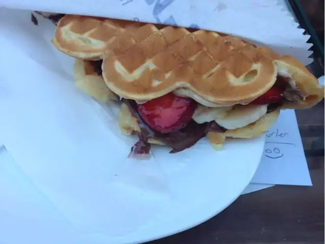 Sakiz Waffle House'nin yemek ve ambiyans fotoğrafları 23