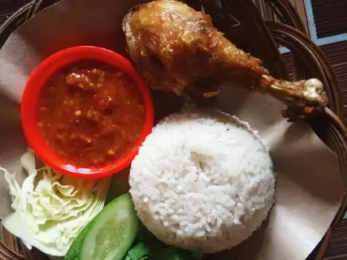 Ayam Goreng Restu