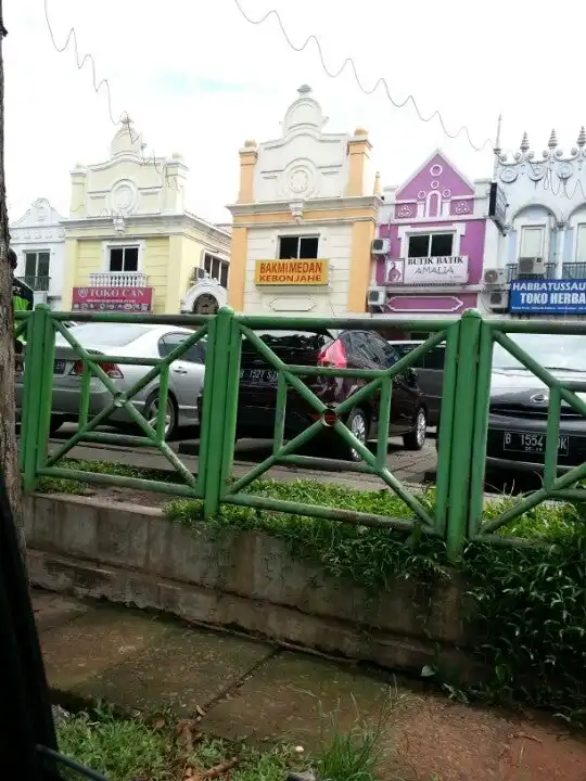 Gambar Makanan Kawasan Kuliner Pasar Modern BSD City 11