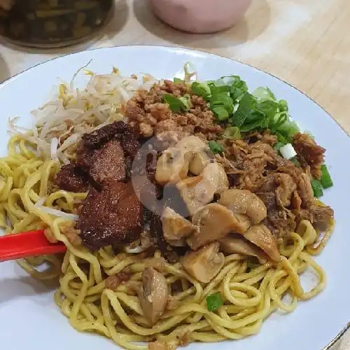 Gambar Makanan Bakmi Aloi, Kelapa Gading 4