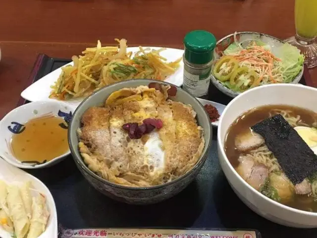 Azabu Sushi & Teppanyaki Food Photo 20