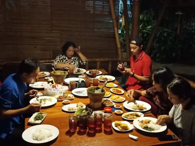 Gambar Makanan Gubug Makan Mang Engking Citra Raya 19