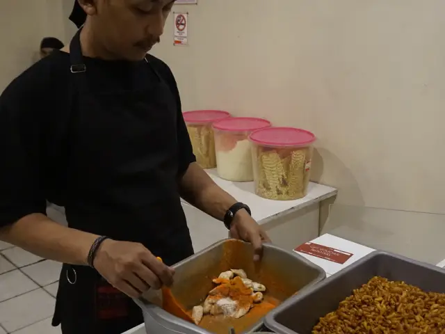 Gambar Makanan Makaroni Ngehe 15