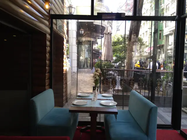 Taksim Big Boss Fish & Kebap Cafe Rest'nin yemek ve ambiyans fotoğrafları 2