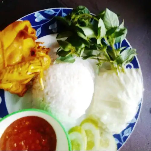 Gambar Makanan Pecel Ayam Pak De Gimin, Ciputat 5