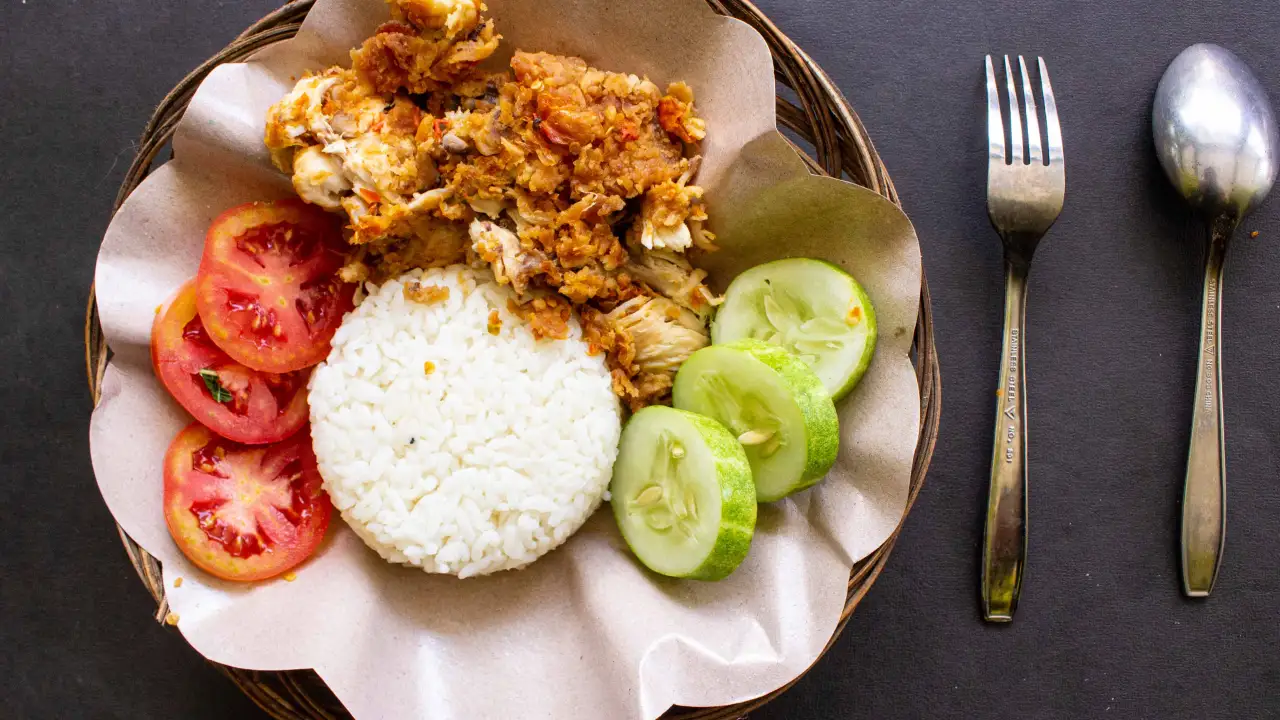 Nasi Ayam Gepuk Sambal Ngosek