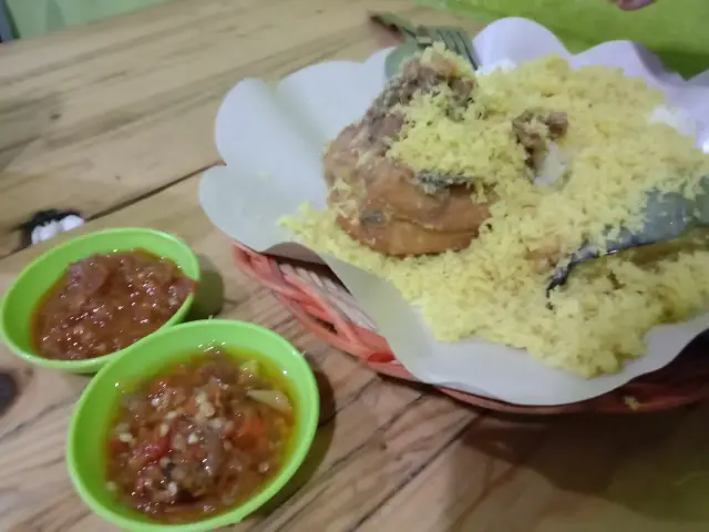 Gambar Makanan Ayam Kremes Suroboyo 8