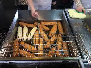 SHIHLIN Taiwan Street Snacks