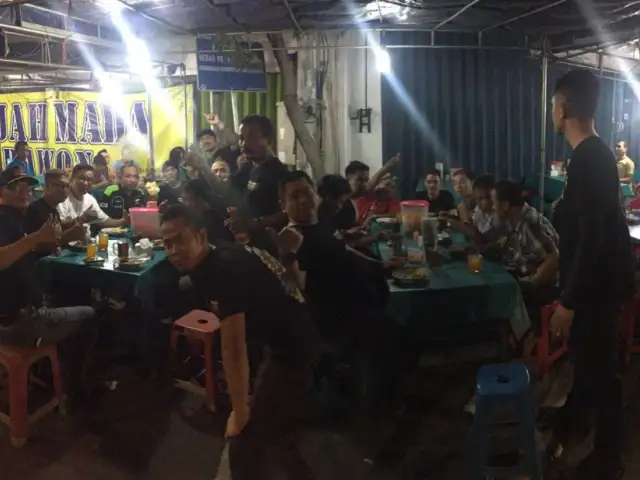 Gambar Makanan Rawon Gajah Mada 4