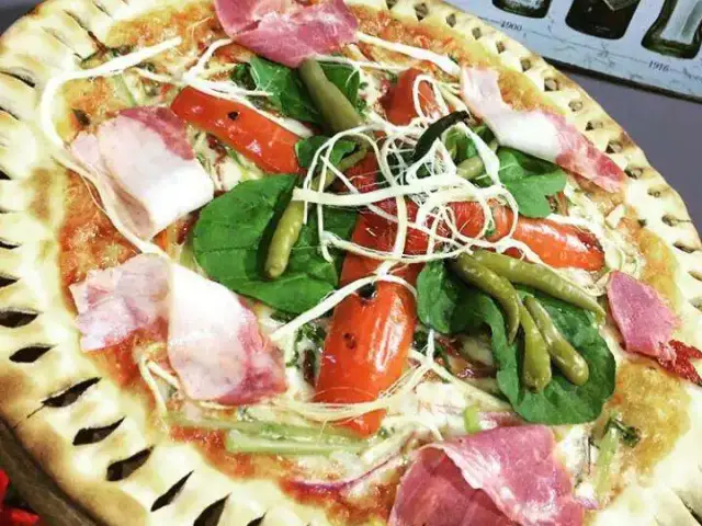 180 gr Pizza'nin yemek ve ambiyans fotoğrafları 6