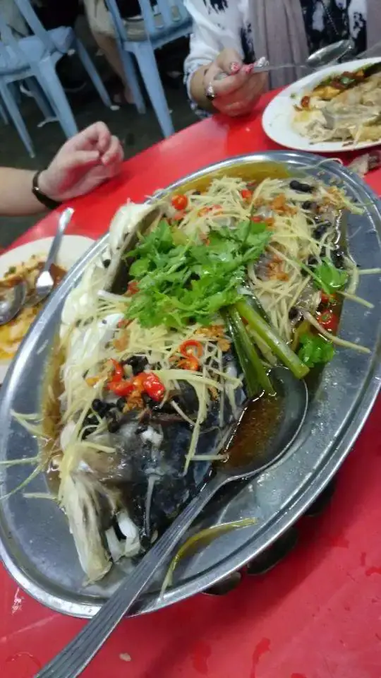 Mun Kee Steam Fish Head Food Photo 2