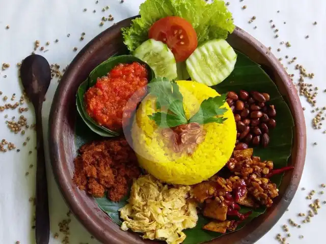 Gambar Makanan Nasi Kuning Babe Somad, Sukun 2