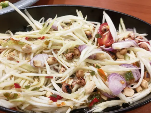 Gambar Makanan Larb Thai Cuisine 15