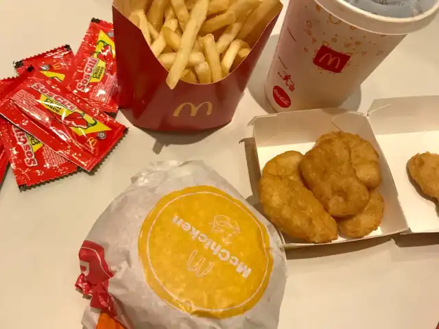 McDonald's & McCafè Food Photo 10