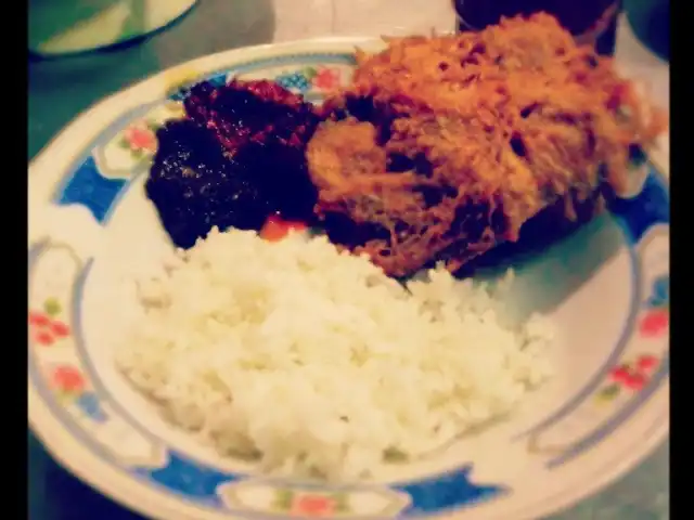 Gambar Makanan Ayam Goreng Panas "Banjarsari" 3