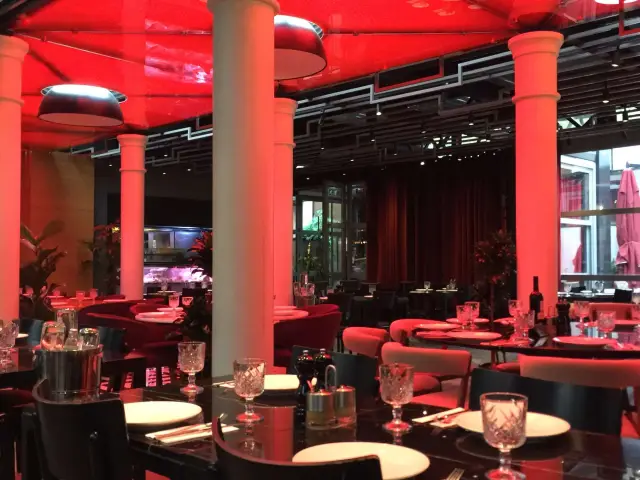 Scarlet Steakhouse Lounge & Bar'nin yemek ve ambiyans fotoğrafları 56