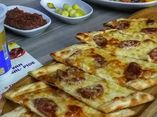 Erguvan Restaurant'nin yemek ve ambiyans fotoğrafları 2