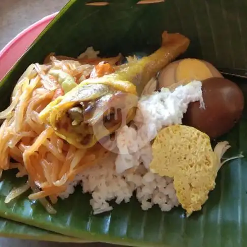 Gambar Makanan Nasi Liwet Solo Bu Is, Mayjend Sutoyo 5