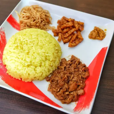 Nasi Kuning Ternate Yaya